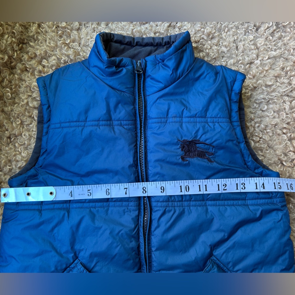 Burberry: Kids' Reversible Vest - 8Y - Picture 10 of 13